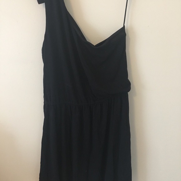 Express Dress - Picture 4 of 4